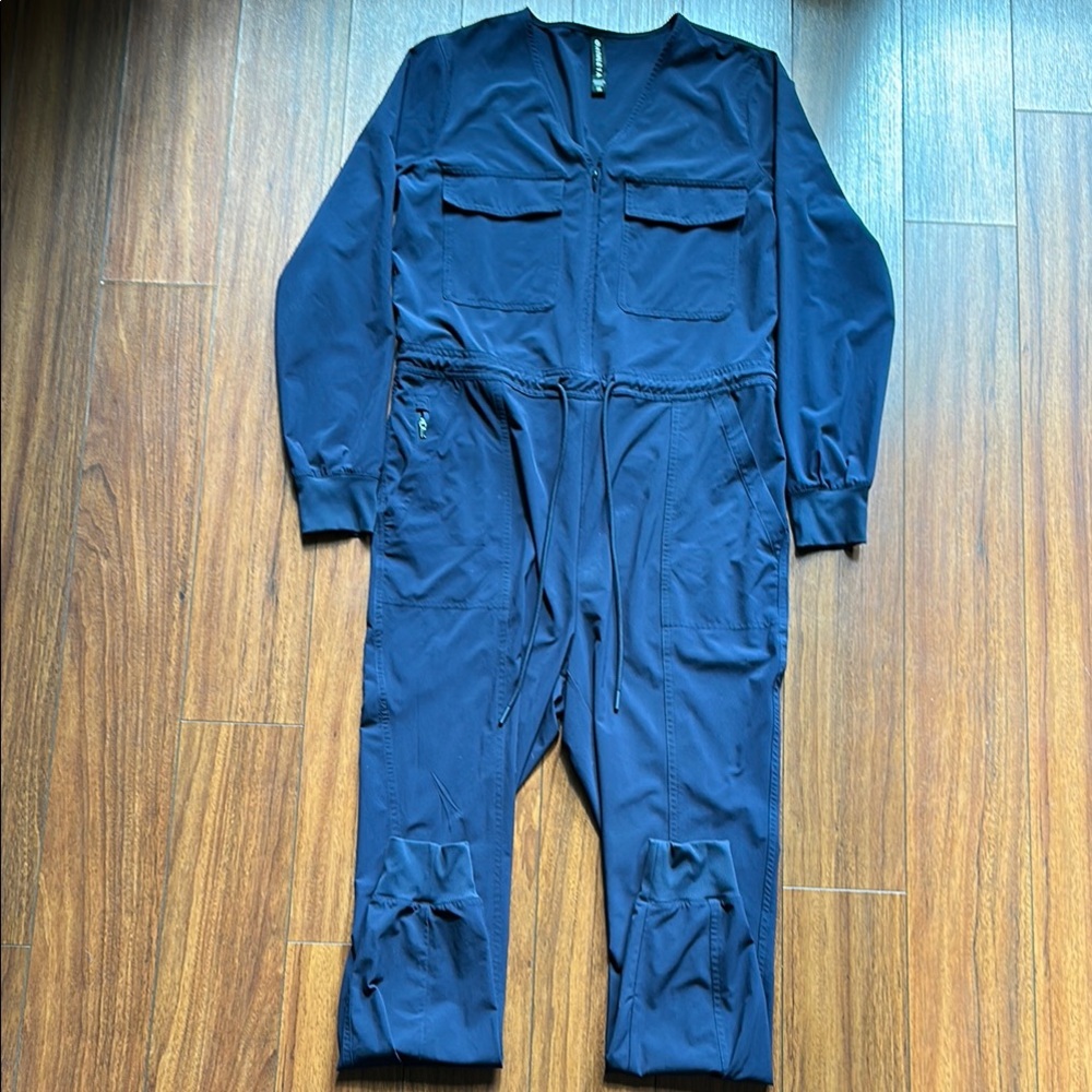 🔵🔵NWOT Athleta Blue Utility Jumpsuit with Long Sleeves🔵🔵